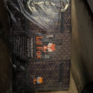 Portable changing table